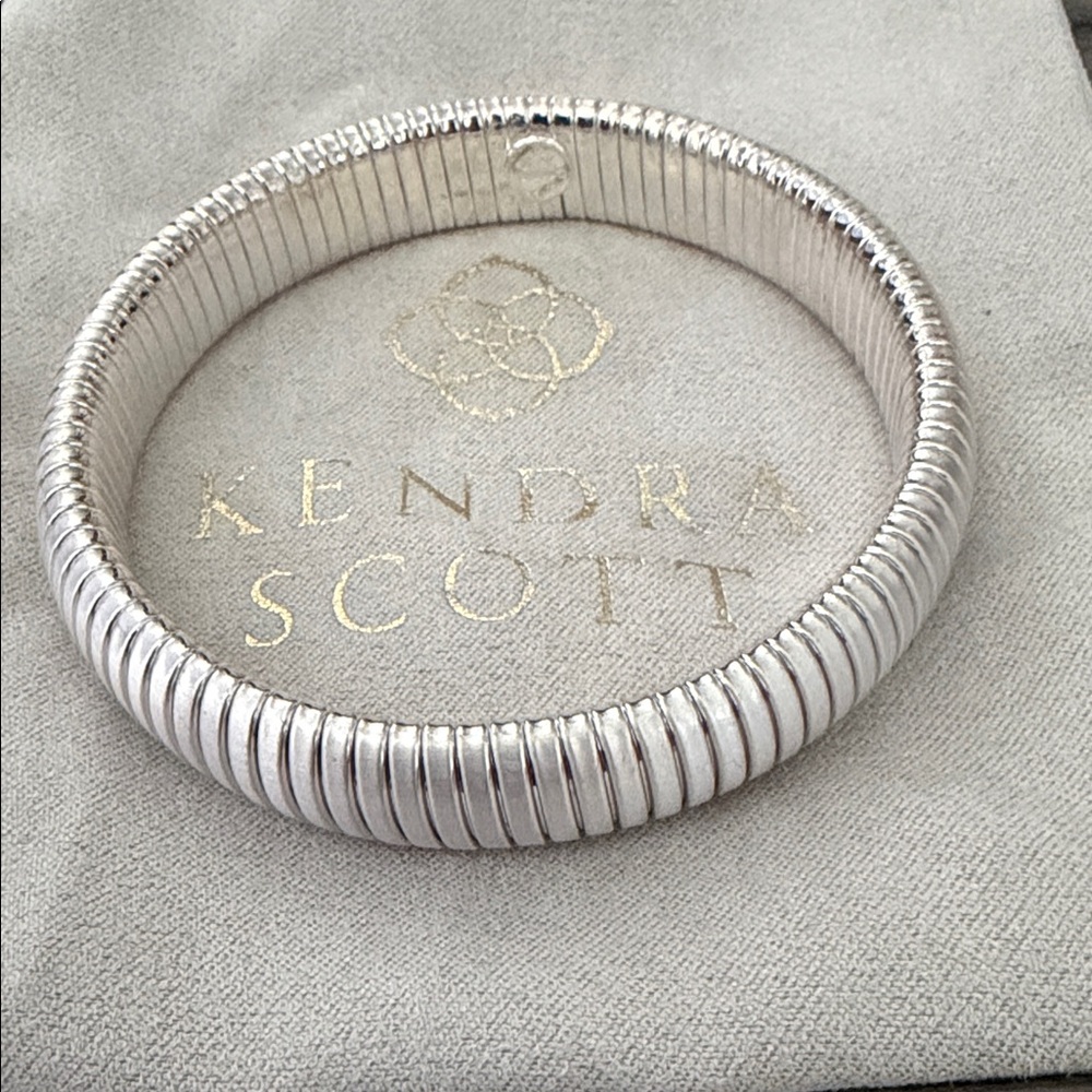 Kendra Scott Ribbed Silver Flexible Bracelet